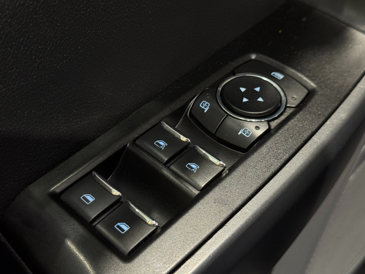 Ford Super Duty F-350 DRW  2023