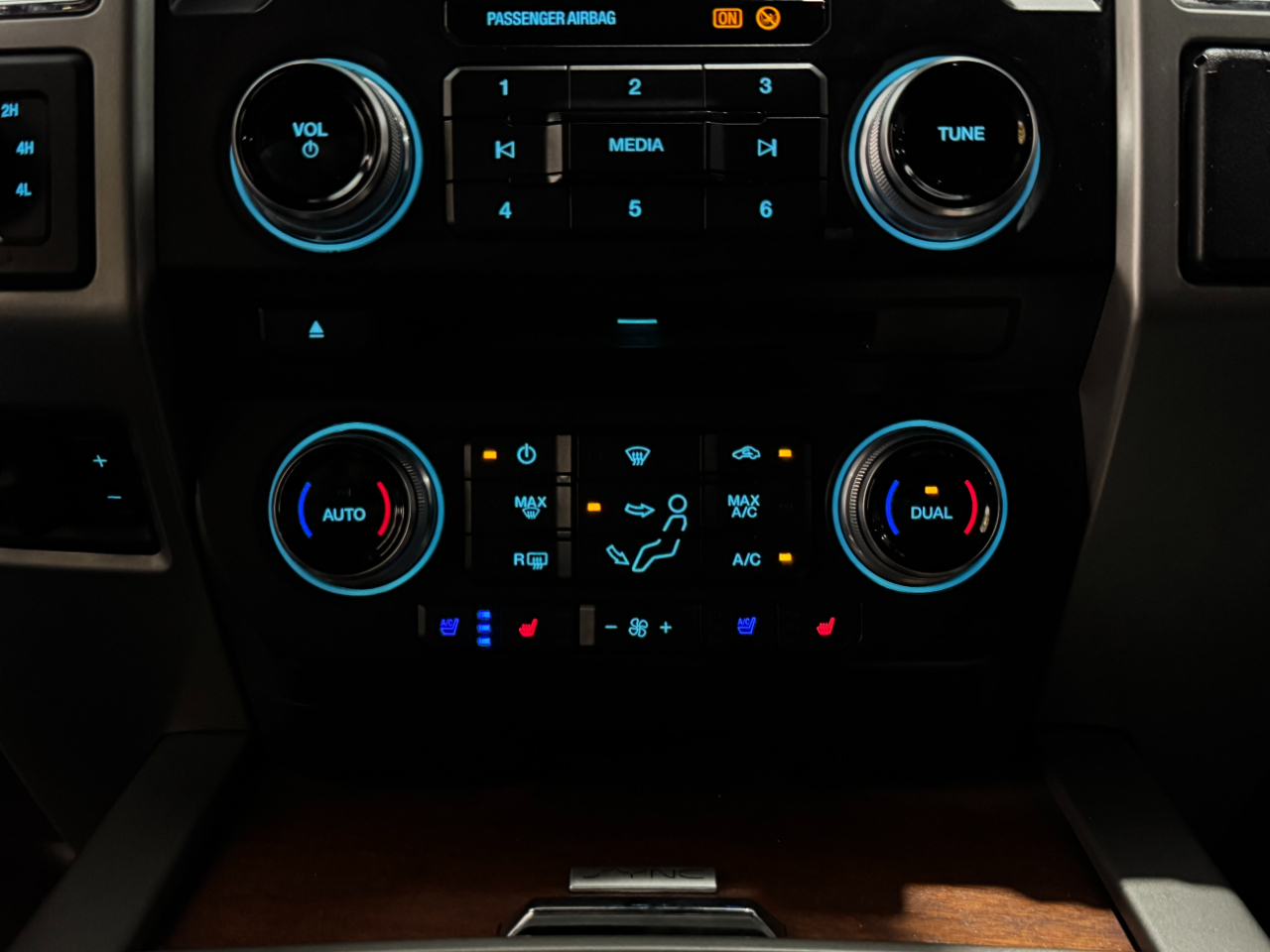 Ford Super Duty F-250 SRW  2017