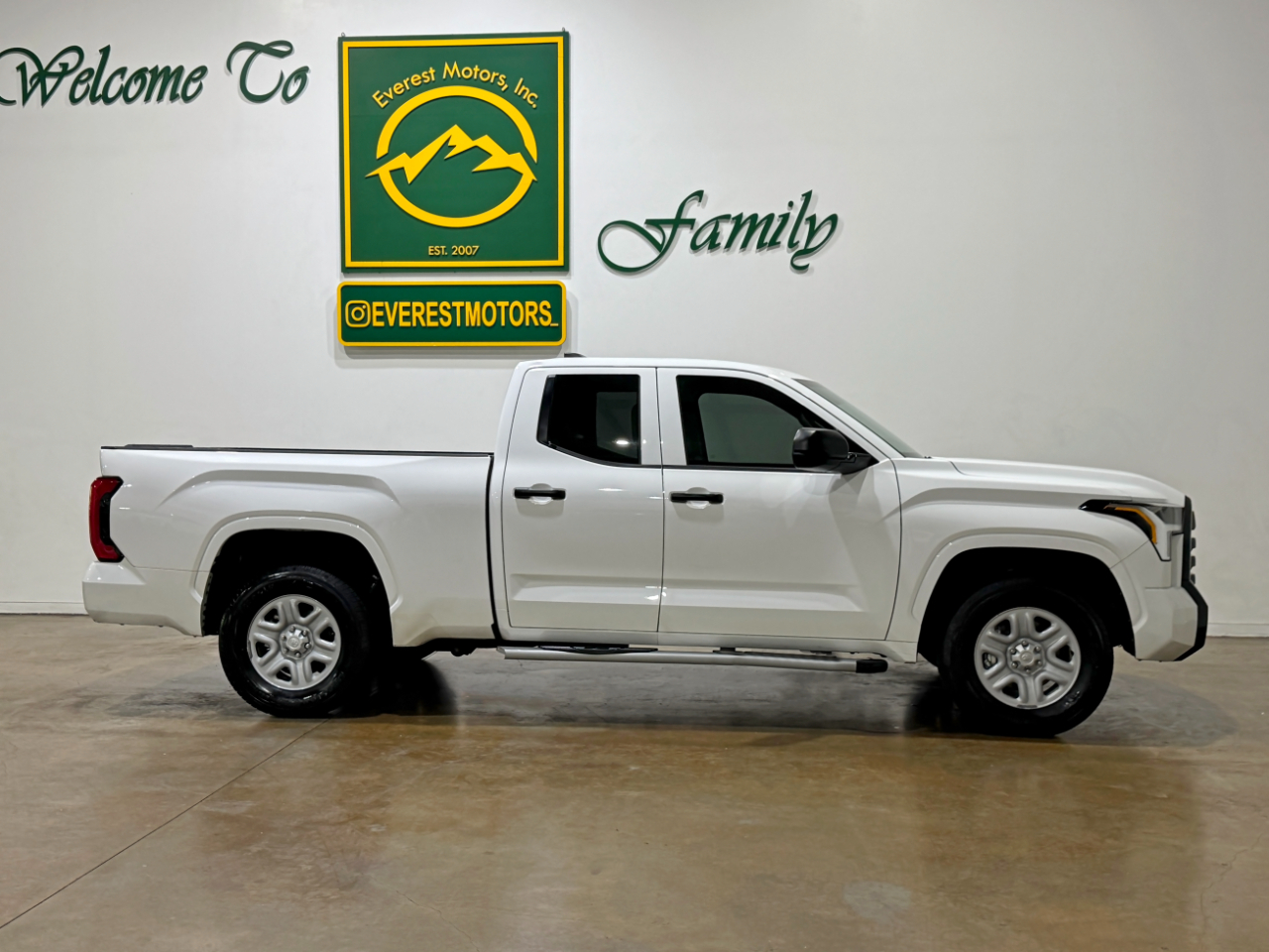 Toyota Tundra 2WD  2024