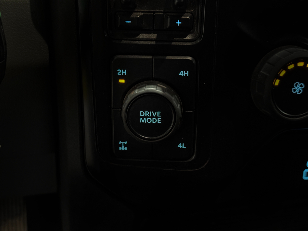Ford Super Duty F-250 SRW  2023