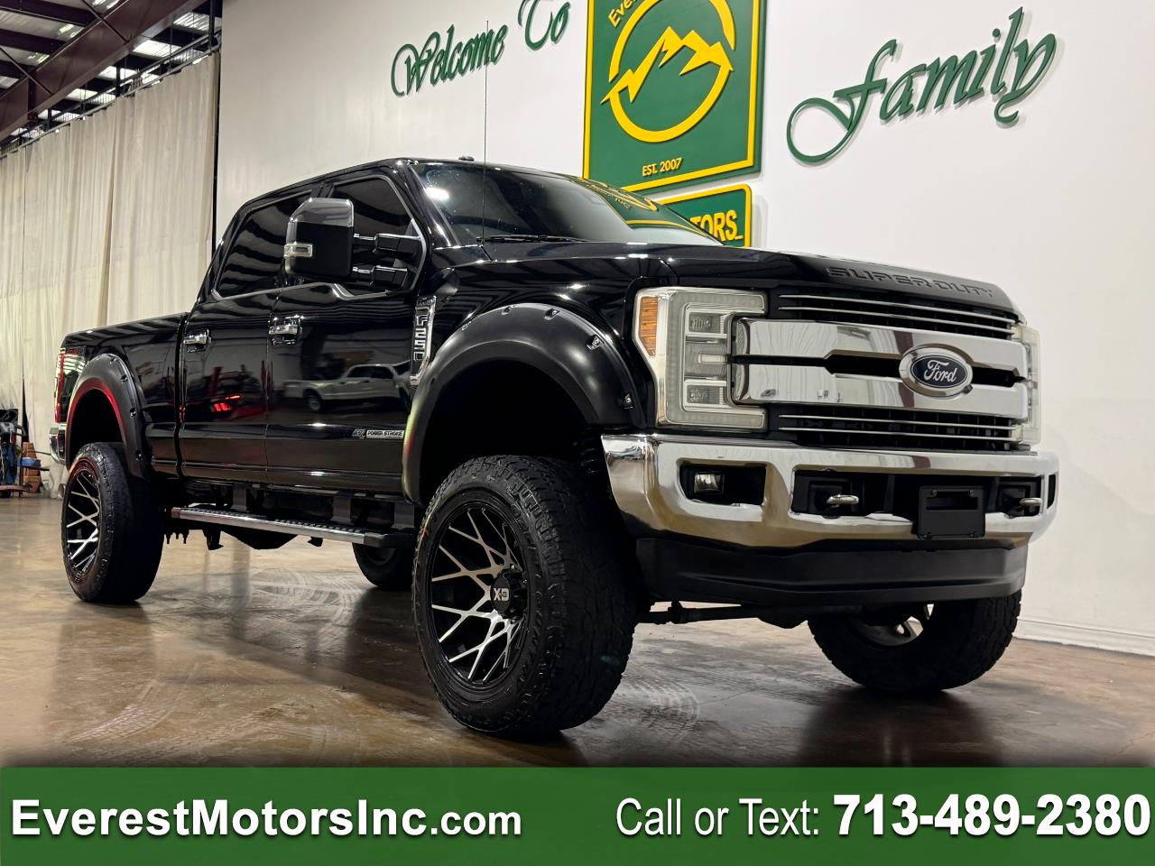 2017 Ford F-250 Lariat 4x4 Crew Cab 6-3/4' Box's photo