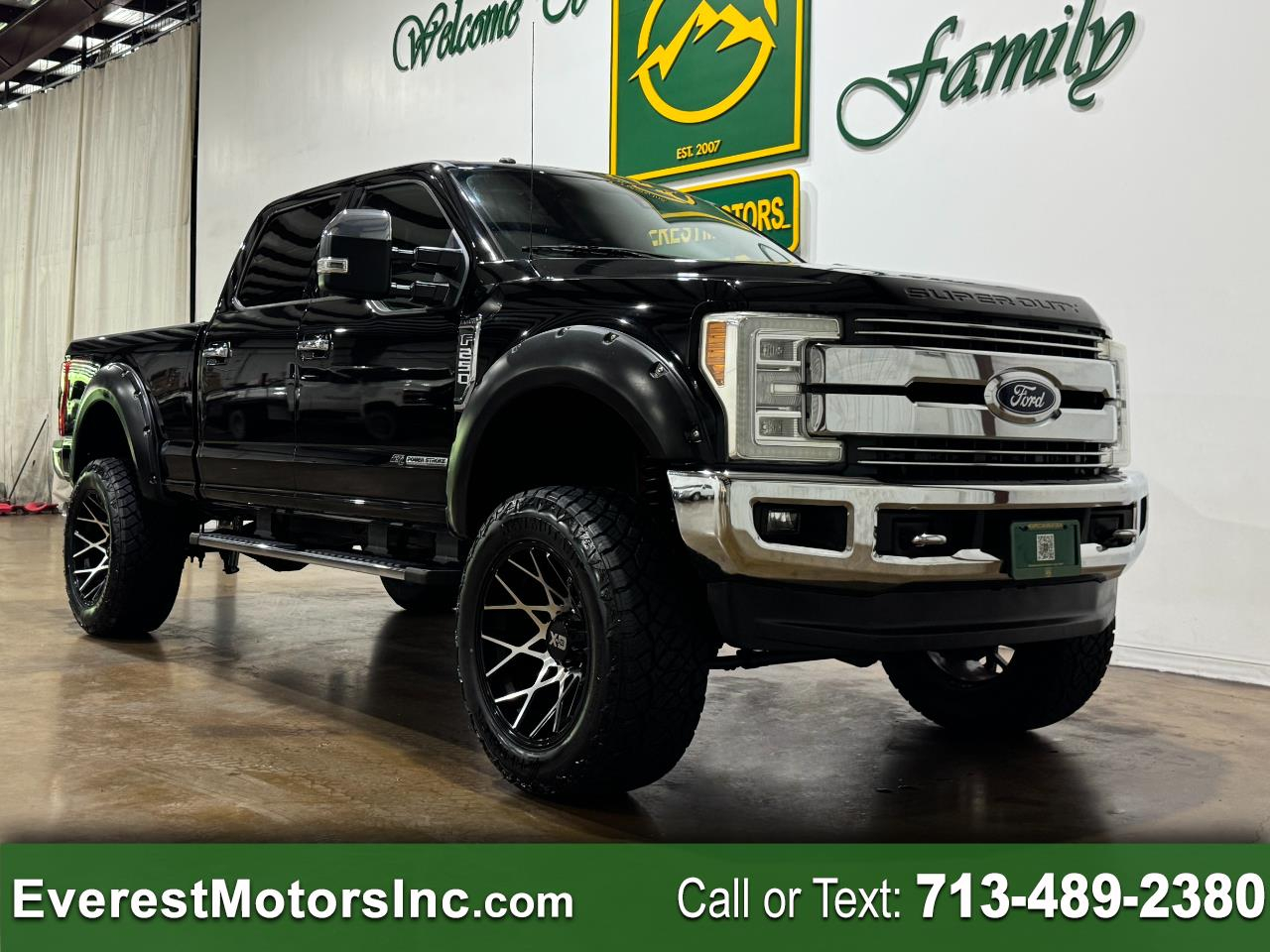 2017 Ford F-250 Lariat 4x4 Crew Cab 6-3/4' Box's photo