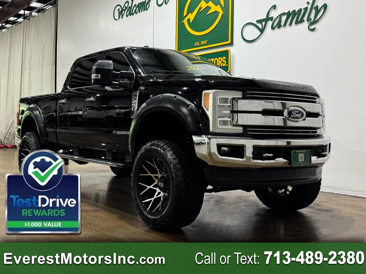 2017 Ford Super Duty F-250 SRW LARIAT ULTIMATE 4X4 CREW SHORT 6.7L DIESEL TOW PKG