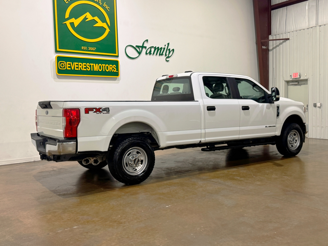 Ford Super Duty F-350 SRW  2022