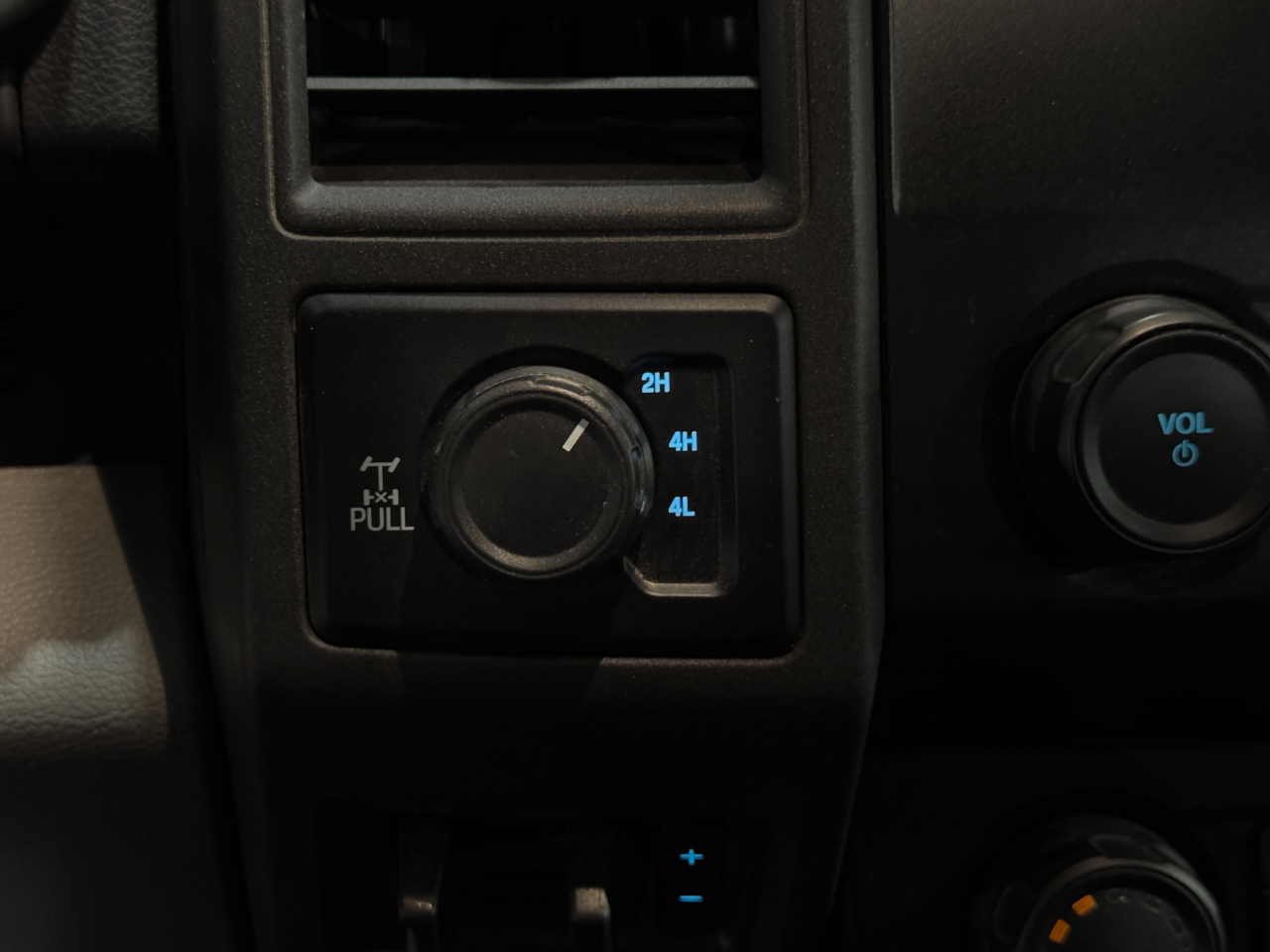 Ford Super Duty F-350 SRW  2022
