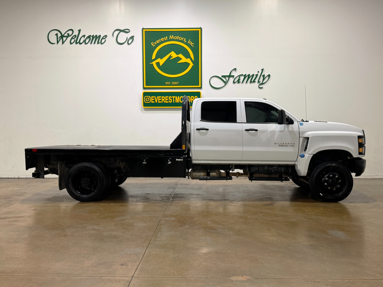Chevrolet Silverado 6500 HD  2023