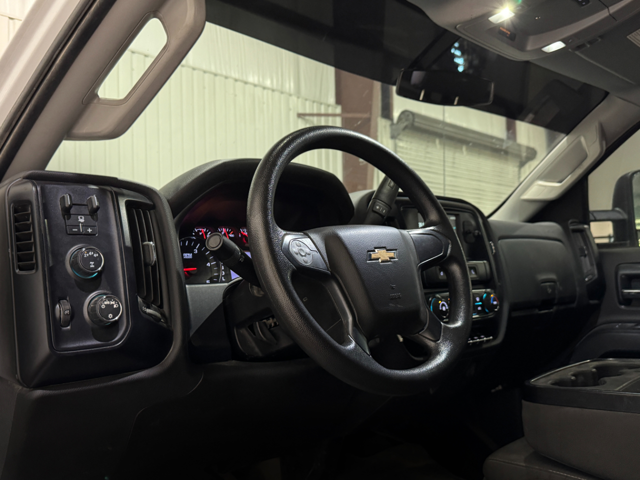 Chevrolet Silverado 6500 HD  2023