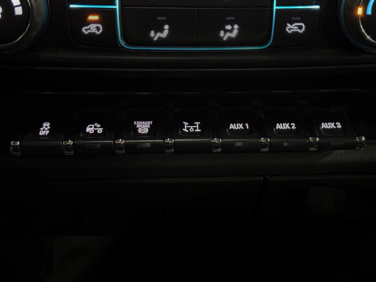 Chevrolet Silverado 6500 HD  2023
