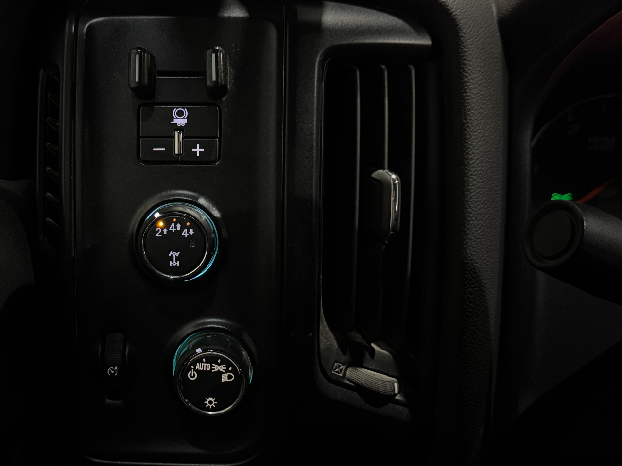 Chevrolet Silverado 6500 HD  2023