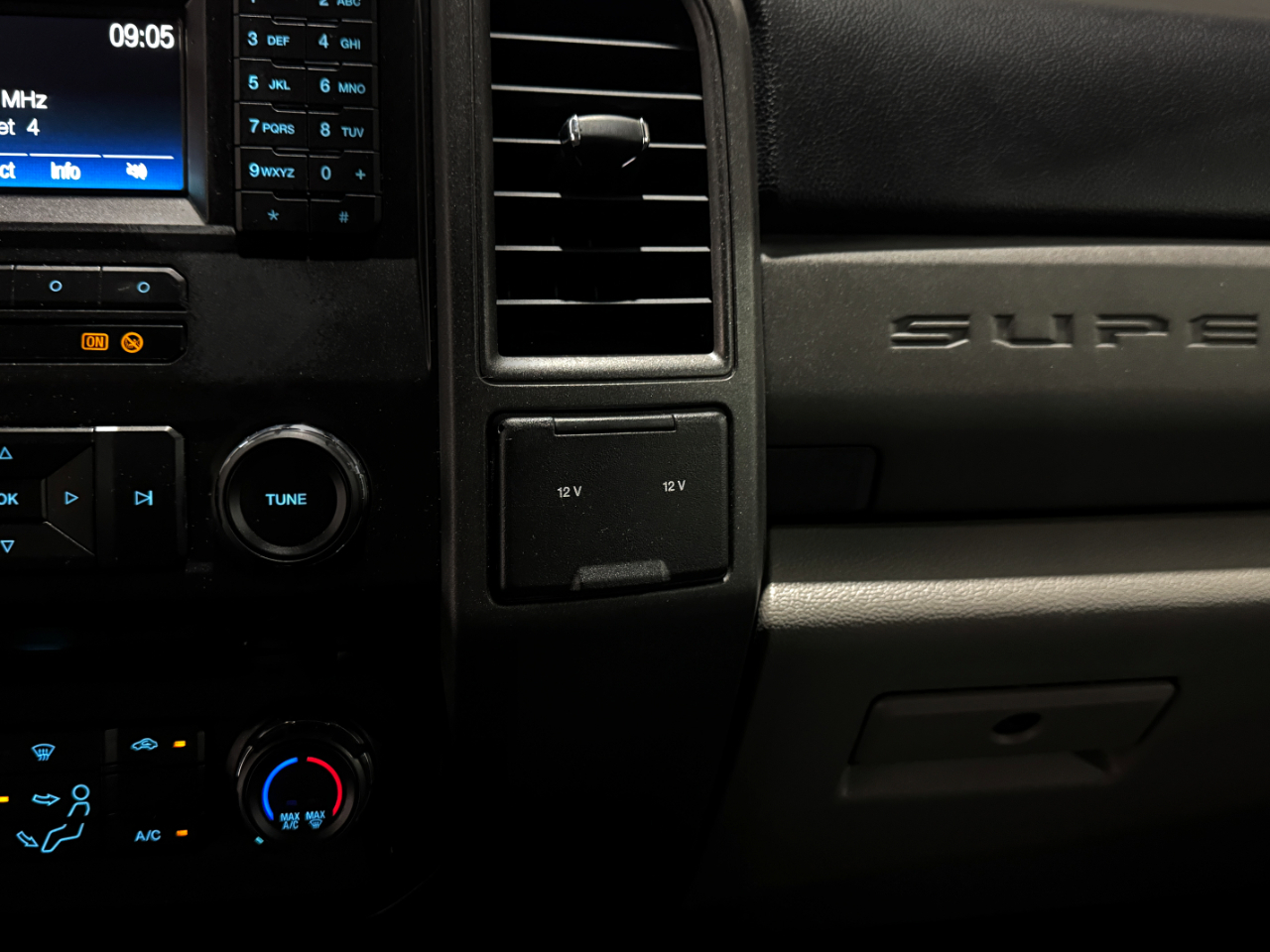 Ford Super Duty F-350 SRW  2017