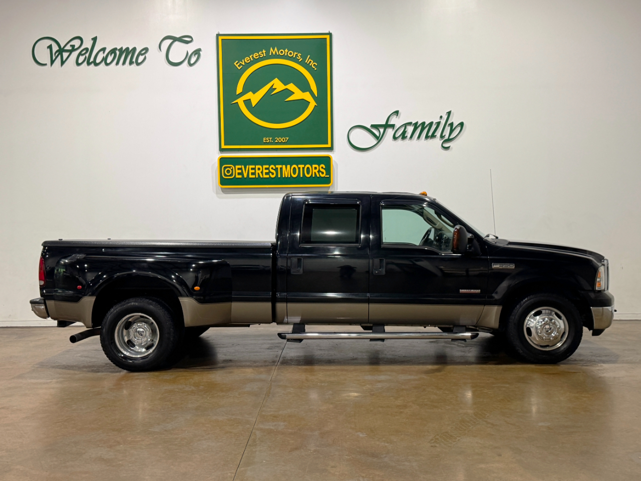 Ford Super Duty F-350 DRW  2005
