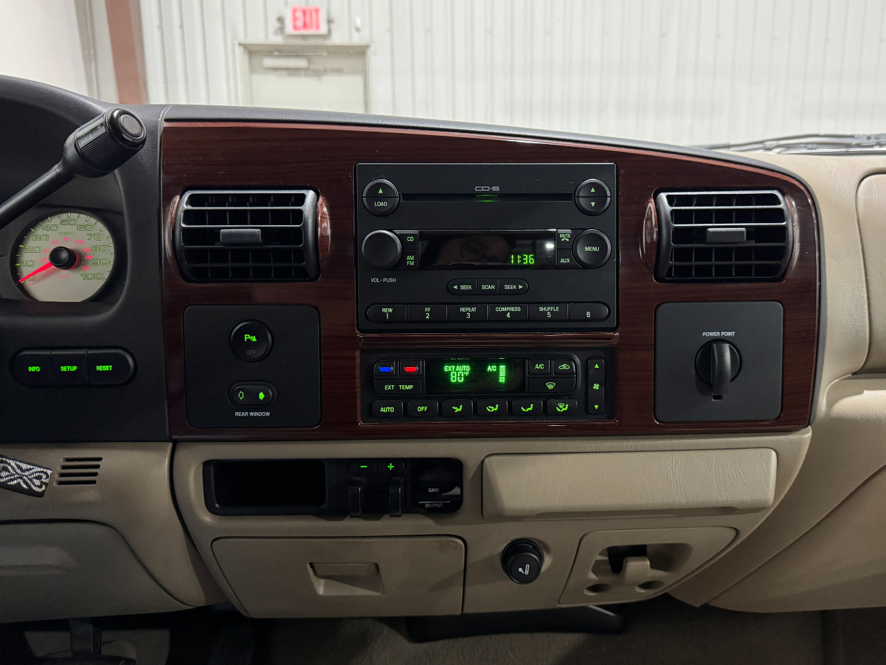 Ford Super Duty F-350 DRW  2005