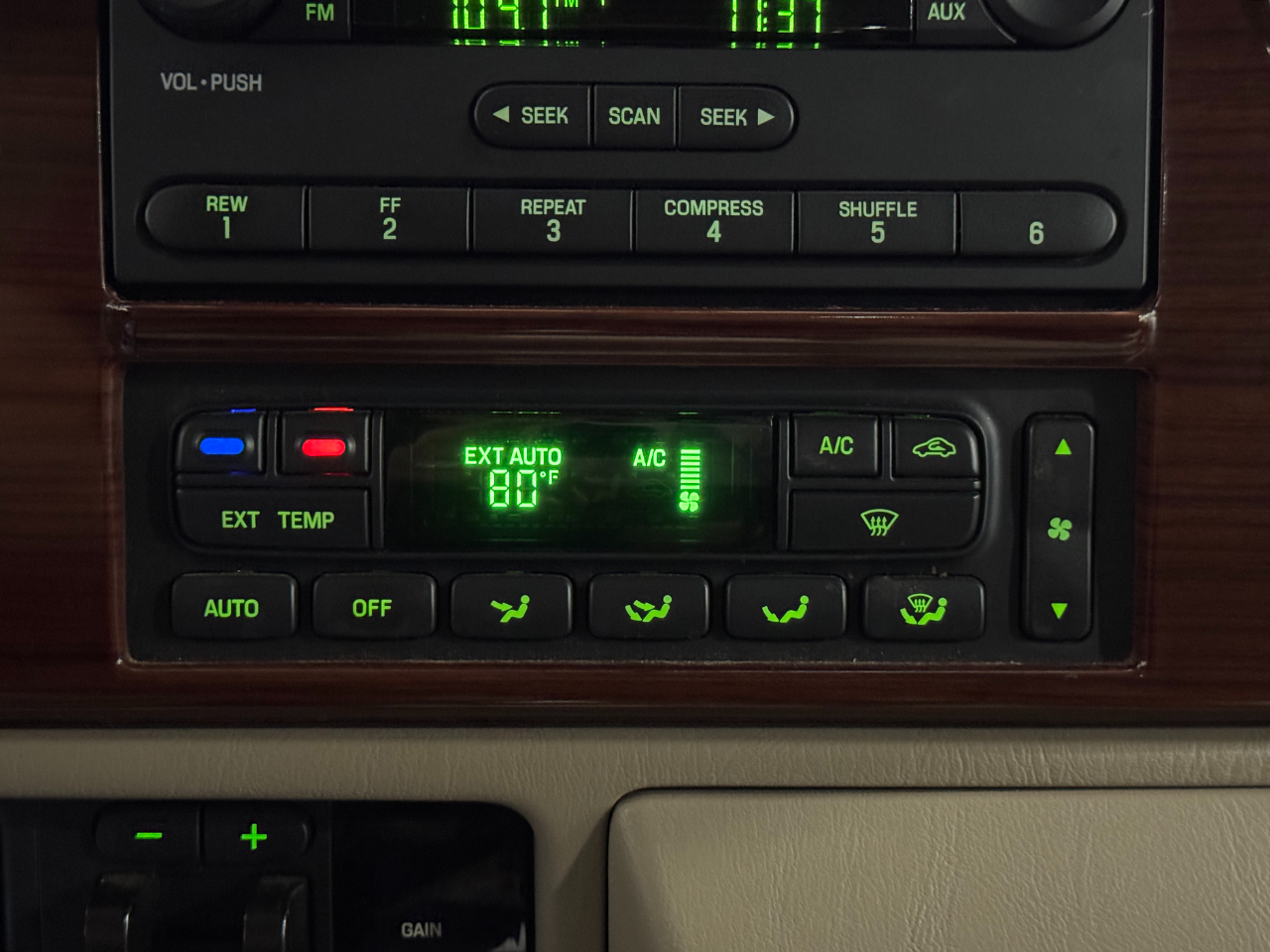 Ford Super Duty F-350 DRW  2005