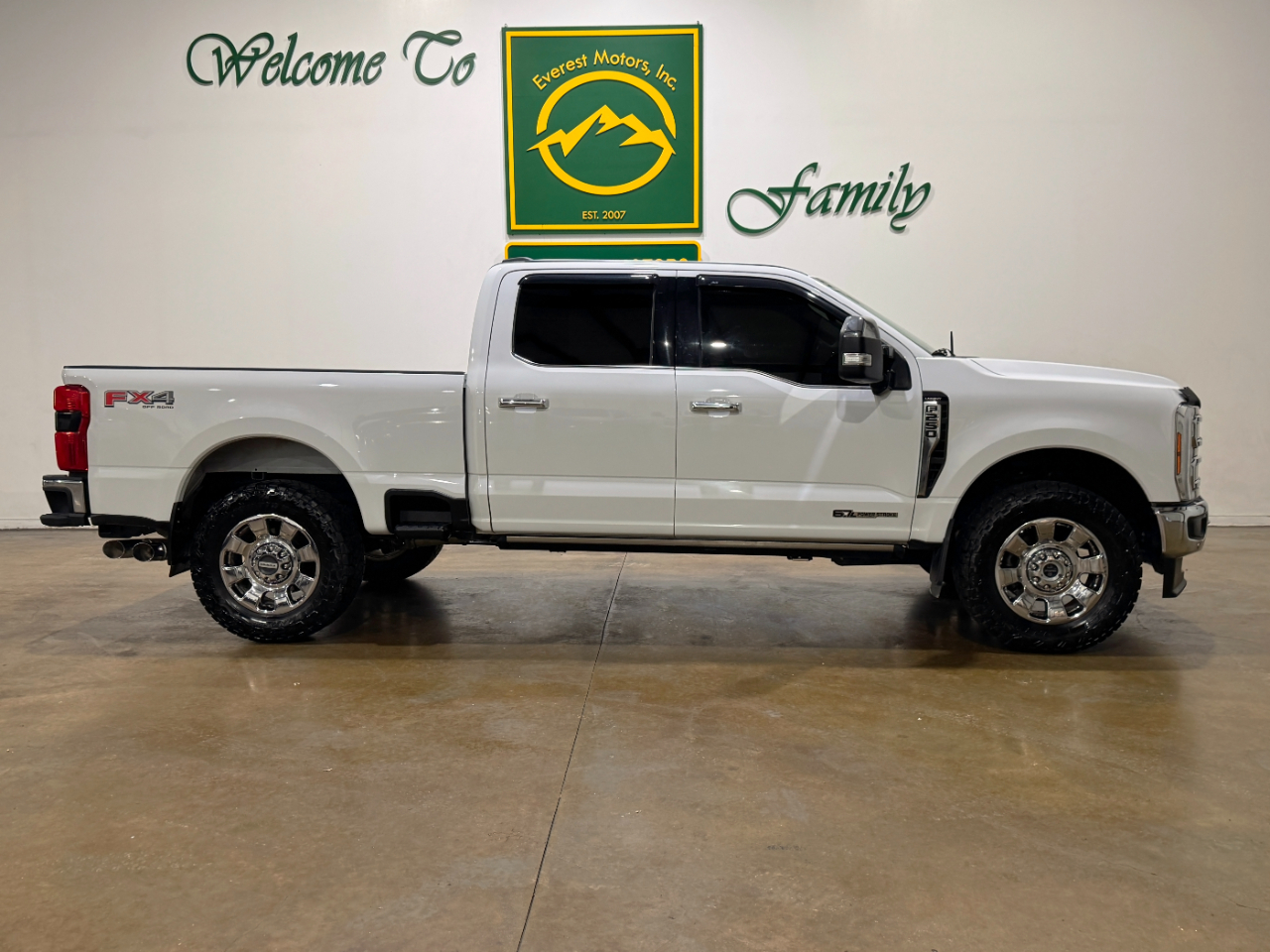 Ford Super Duty F-250 SRW  2024