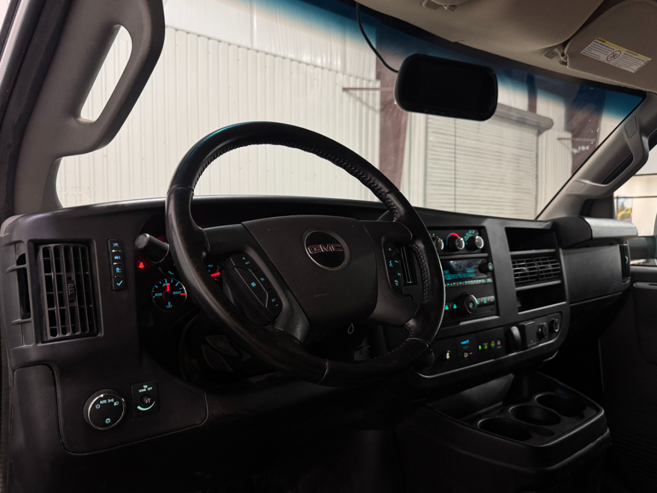 GMC Savana  2023