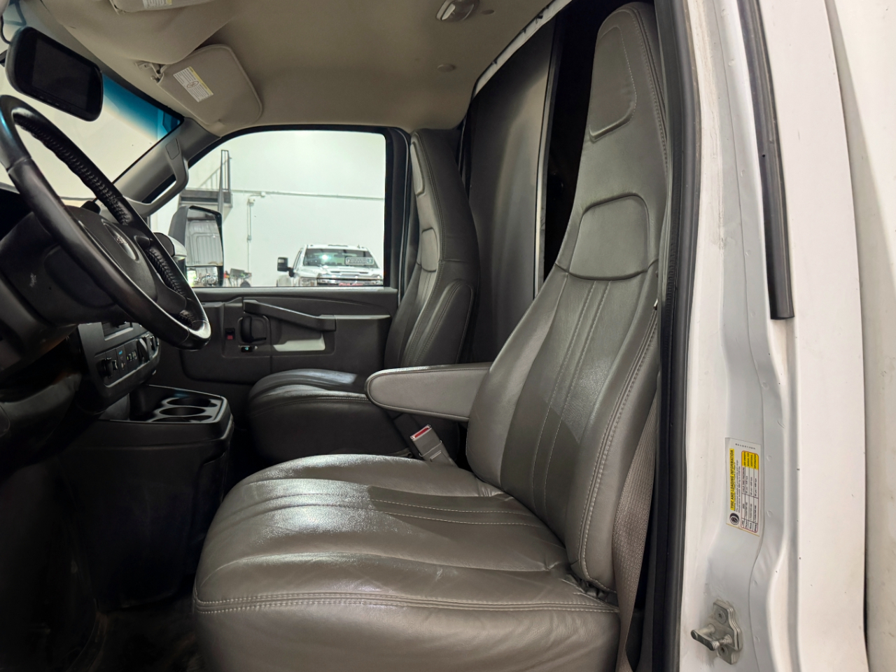 GMC Savana  2023