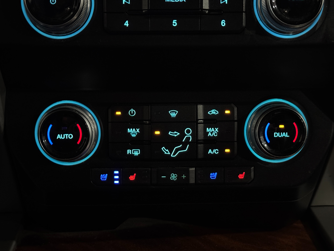Ford Super Duty F-350 DRW  2019