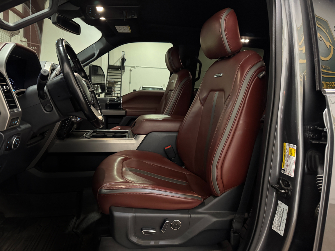 Ford Super Duty F-350 DRW  2022