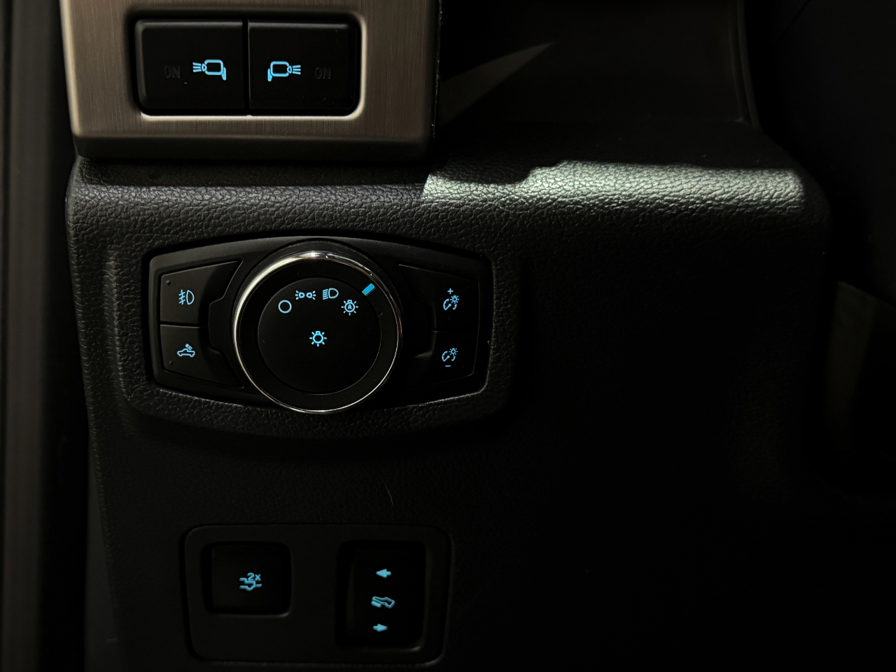 Ford Super Duty F-350 DRW  2022