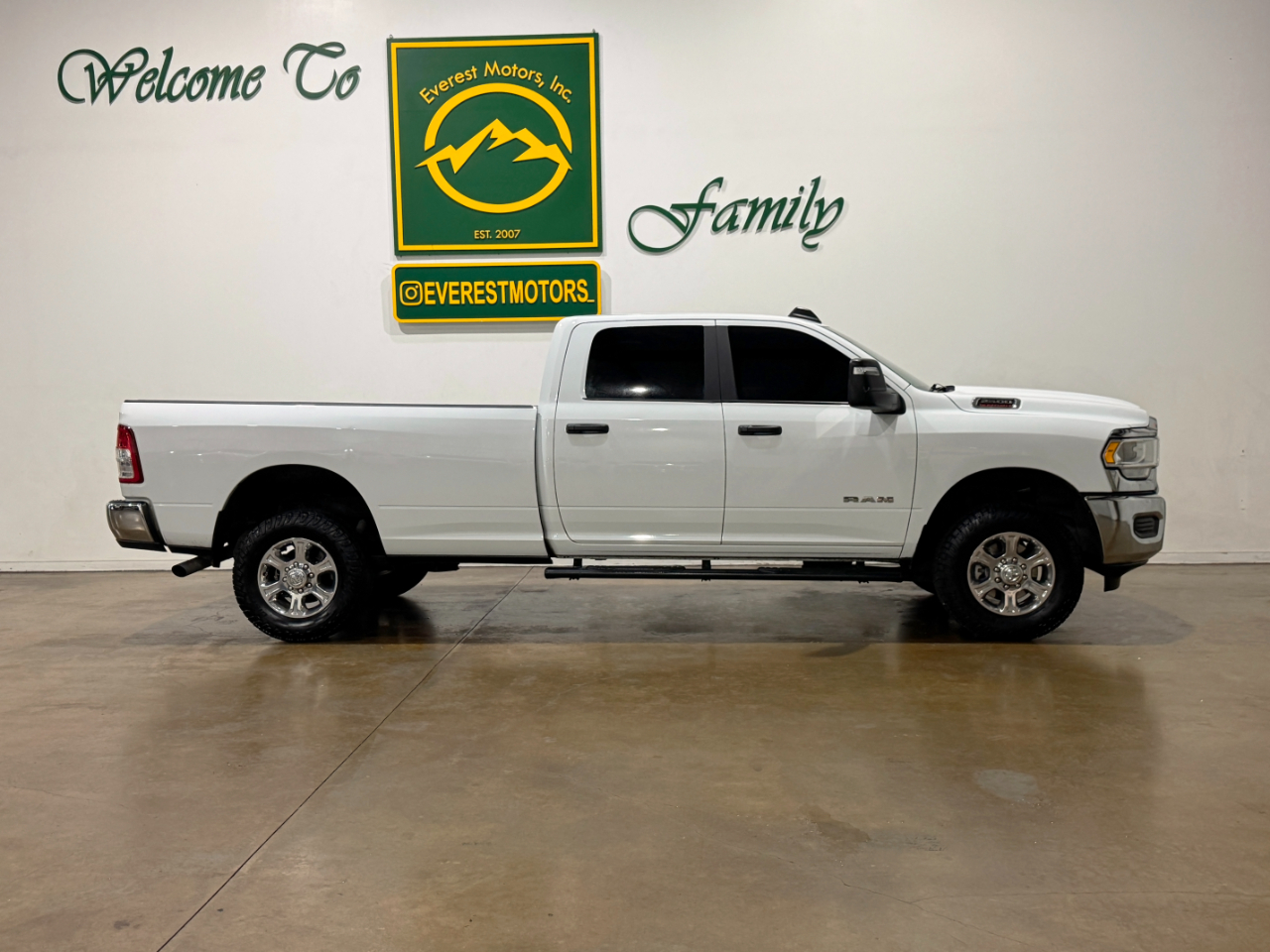 RAM 2500  2023