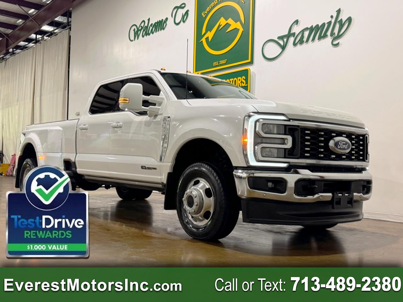 2024 Ford Super Duty F-350 DRW LARIAT ULTIMATE 4X4 CREWCAB 6.7L DIESEL 1OWNER