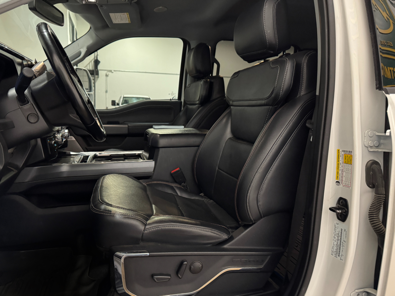 Ford Super Duty F-350 DRW  2024