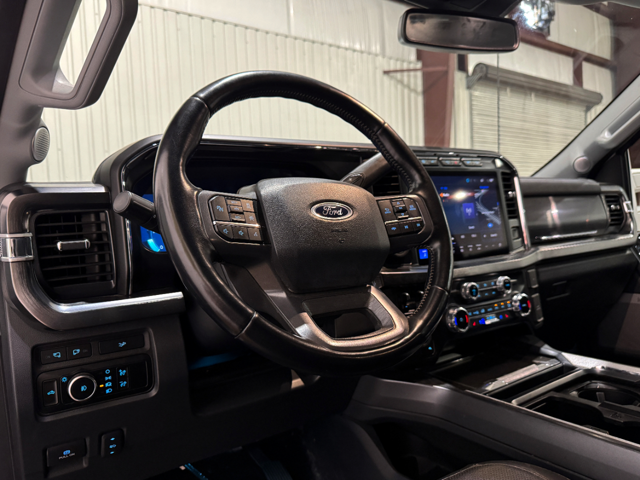 Ford Super Duty F-350 DRW  2024