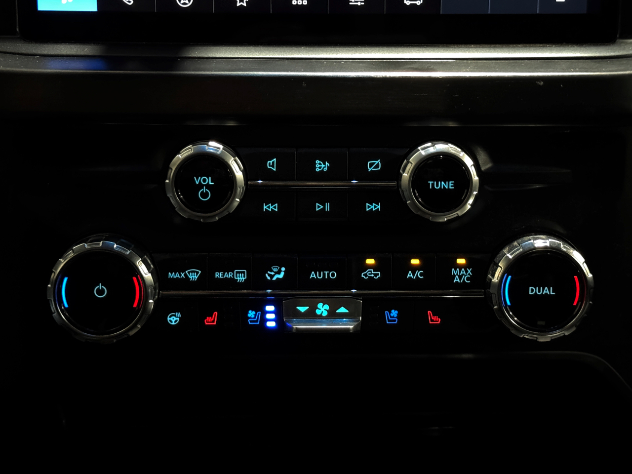 Ford Super Duty F-350 DRW  2024