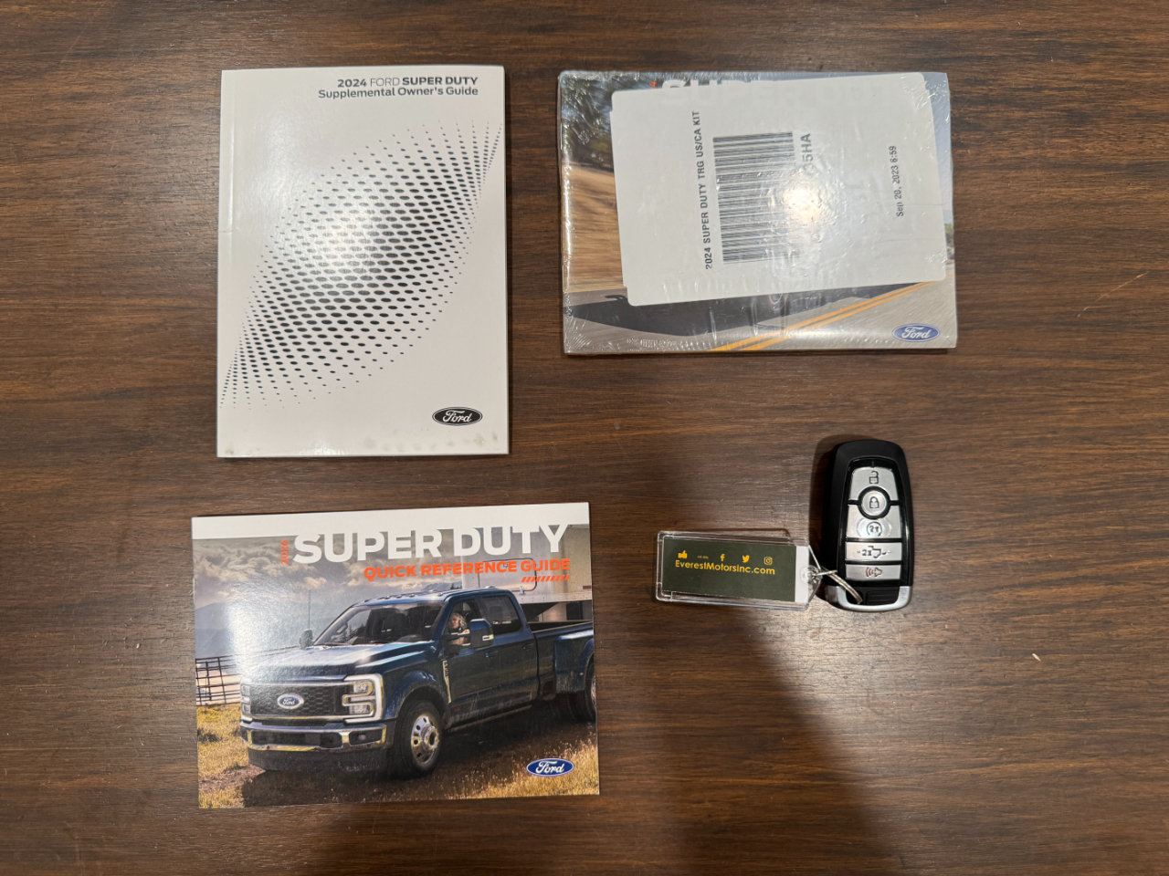 Ford Super Duty F-350 DRW  2024