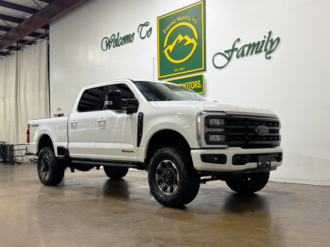 Ford Super Duty F-250 SRW  2024
