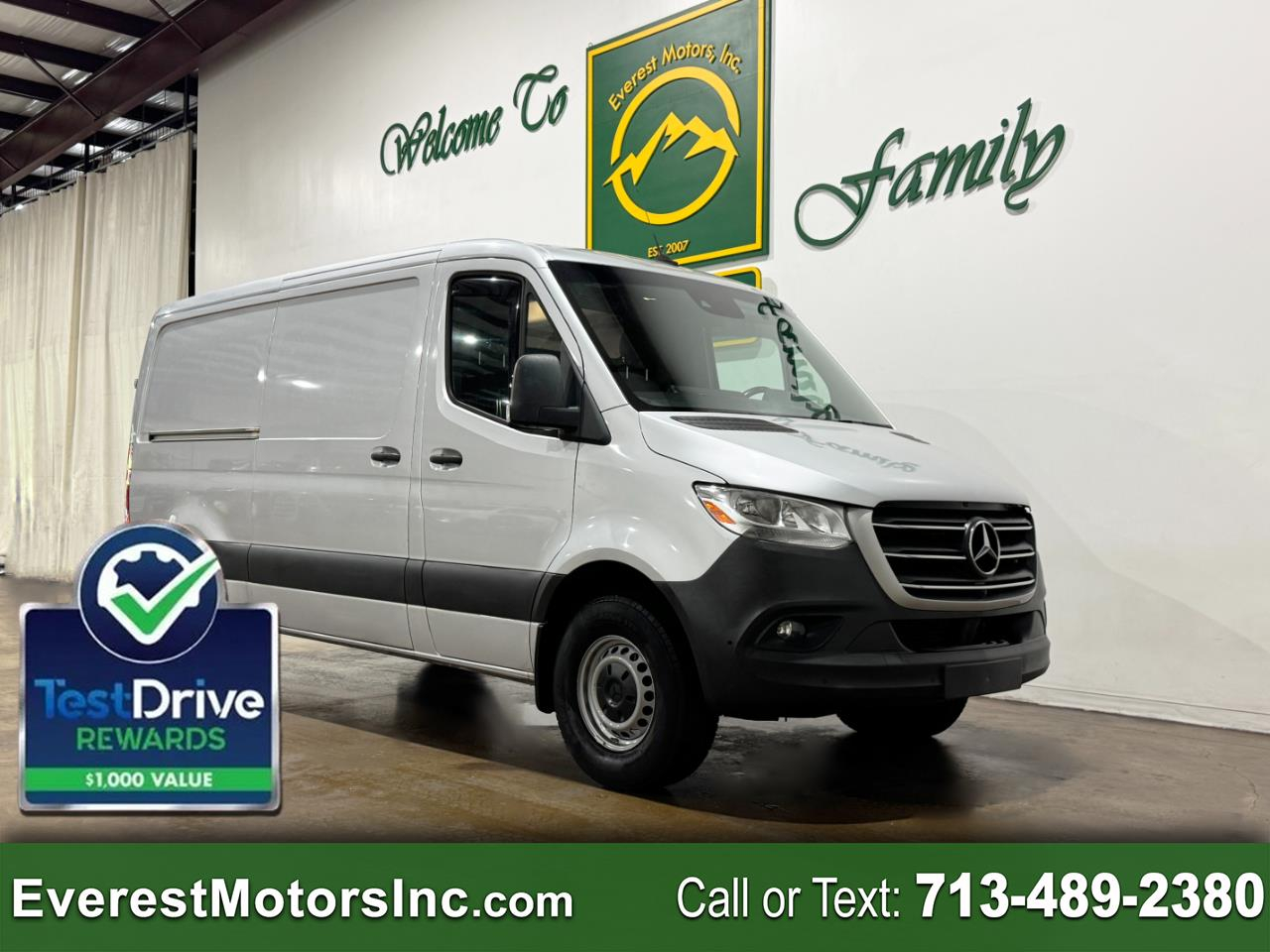 Mercedes-Benz Sprinter Cargo Van  2021