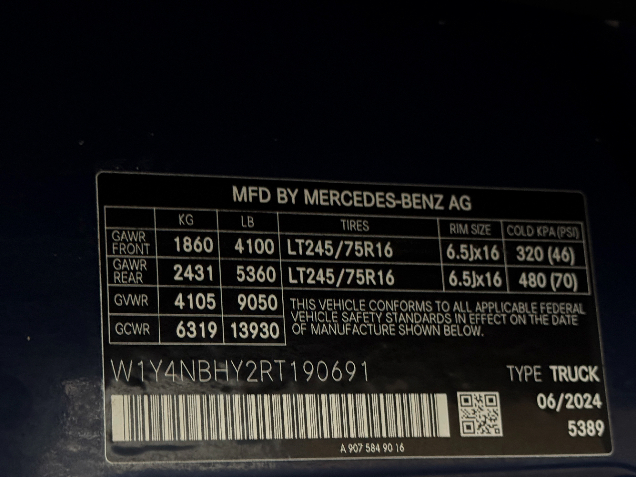 Mercedes-Benz Sprinter Cargo Van  2024