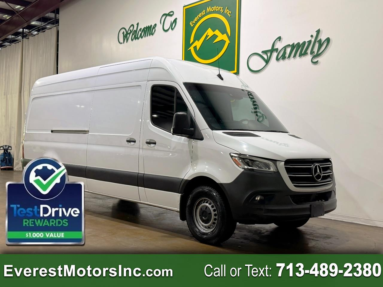 Mercedes-Benz Sprinter Cargo Van  2023