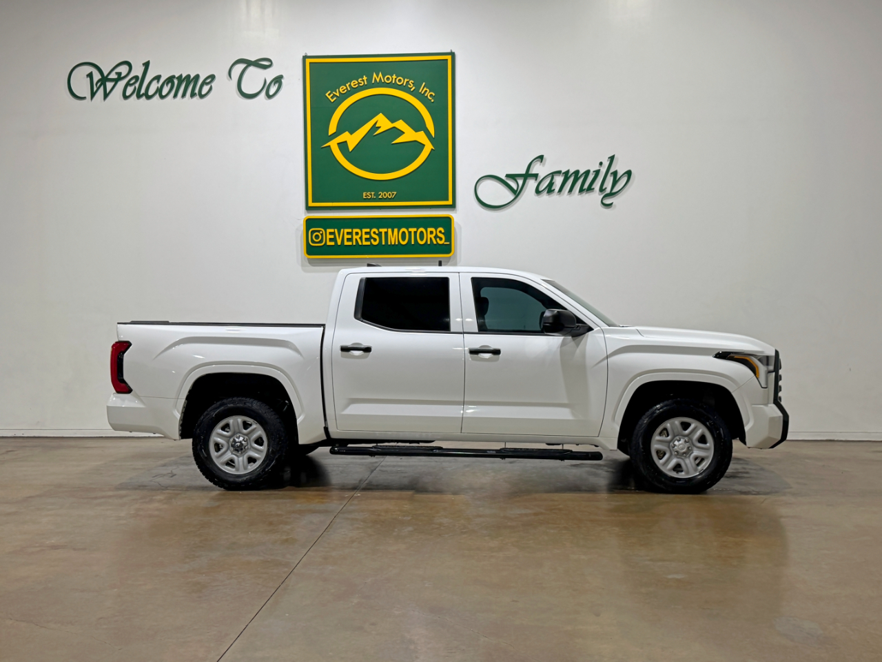 Toyota Tundra  2024