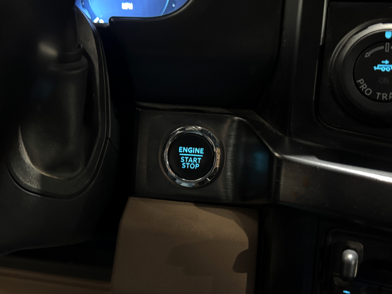 Ford Super Duty F-350 DRW  2023