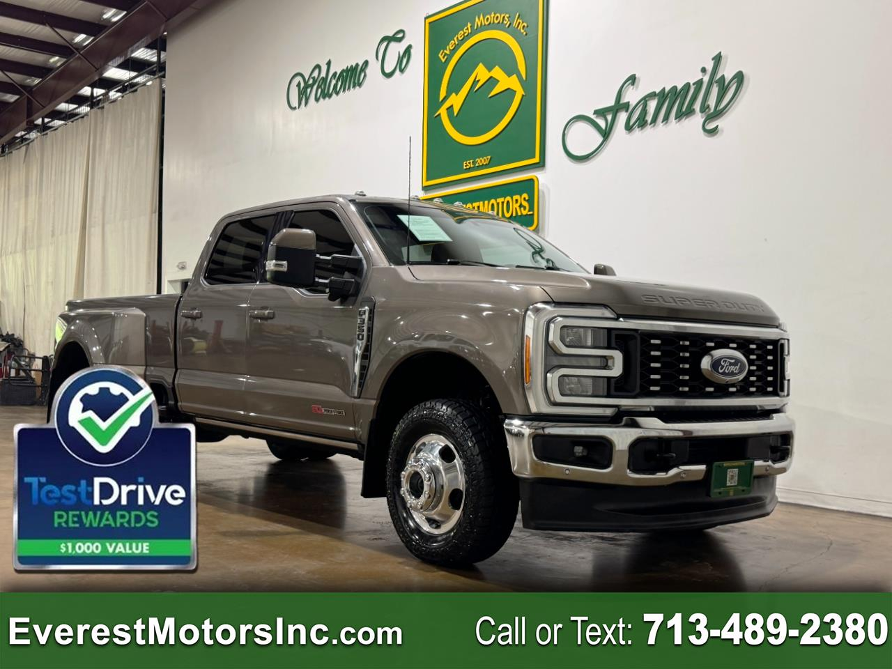 2023 Ford Super Duty F-350 DRW LARIAT ULTIMATE 4X4 CREWCAB 6.7L HO DIESEL 1OWNER