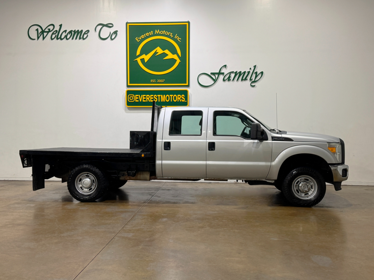 Ford Super Duty F-250 SRW  2012