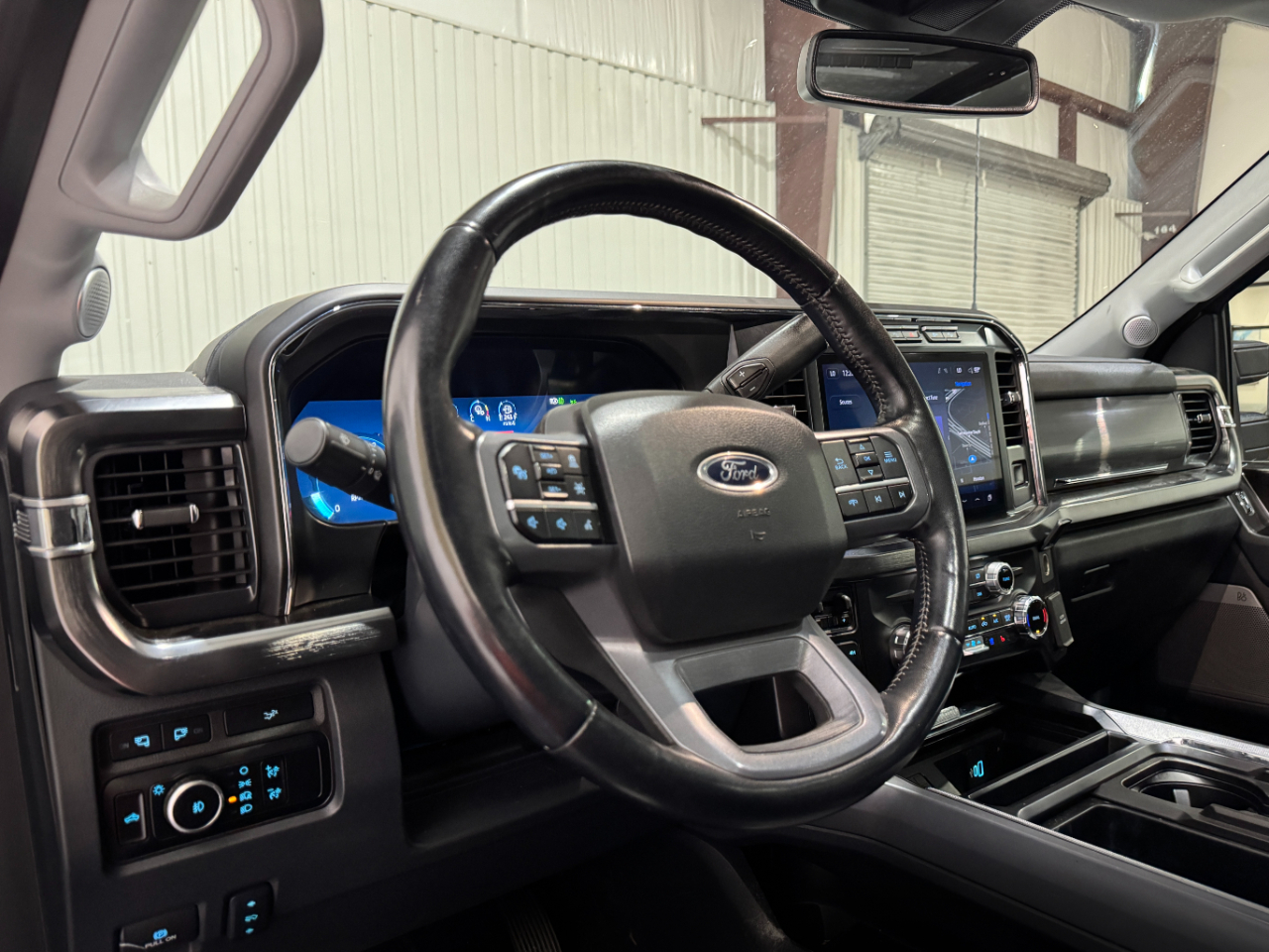 Ford Super Duty F-350 DRW  2024
