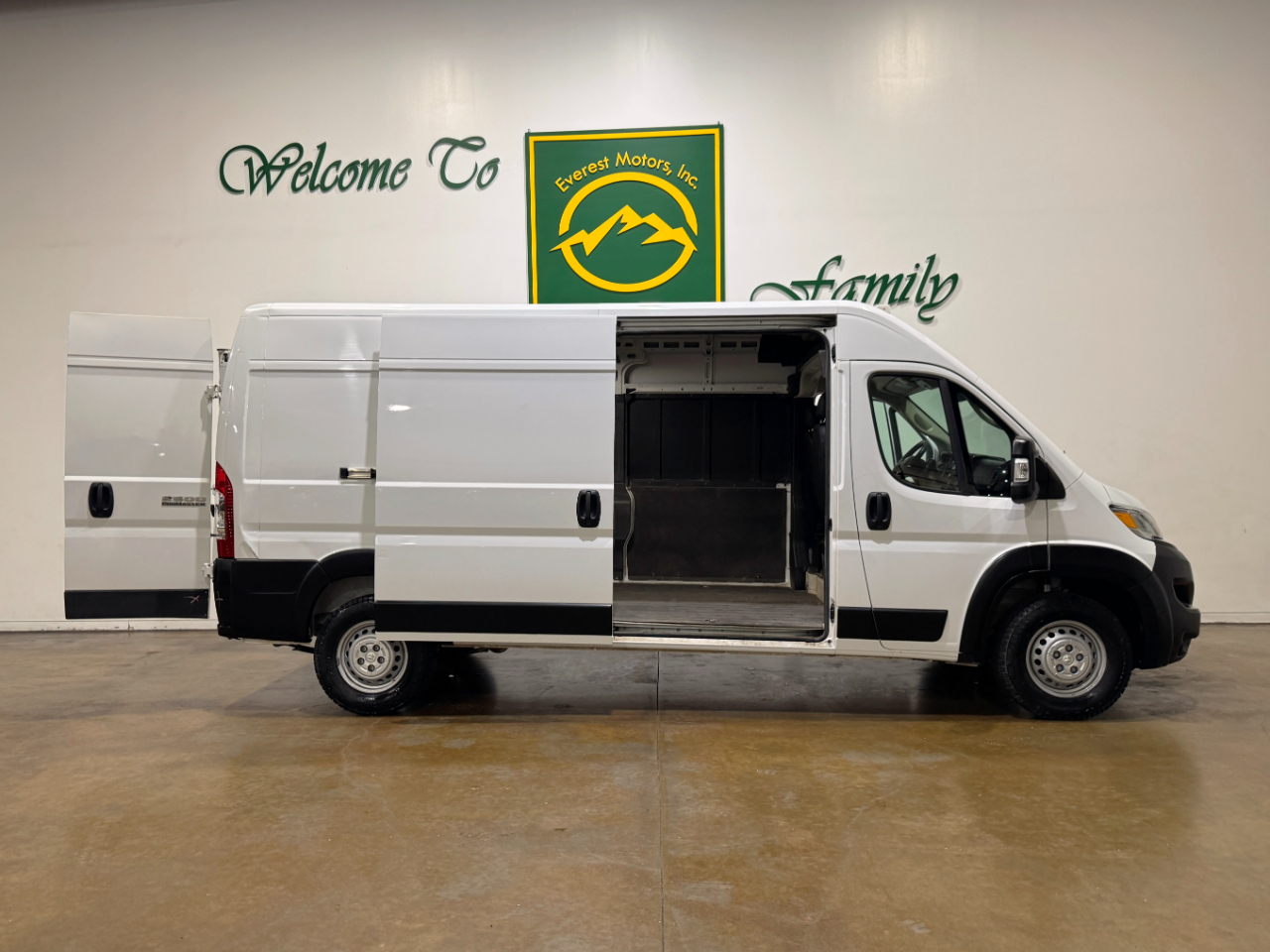 RAM ProMaster Cargo Van  2025
