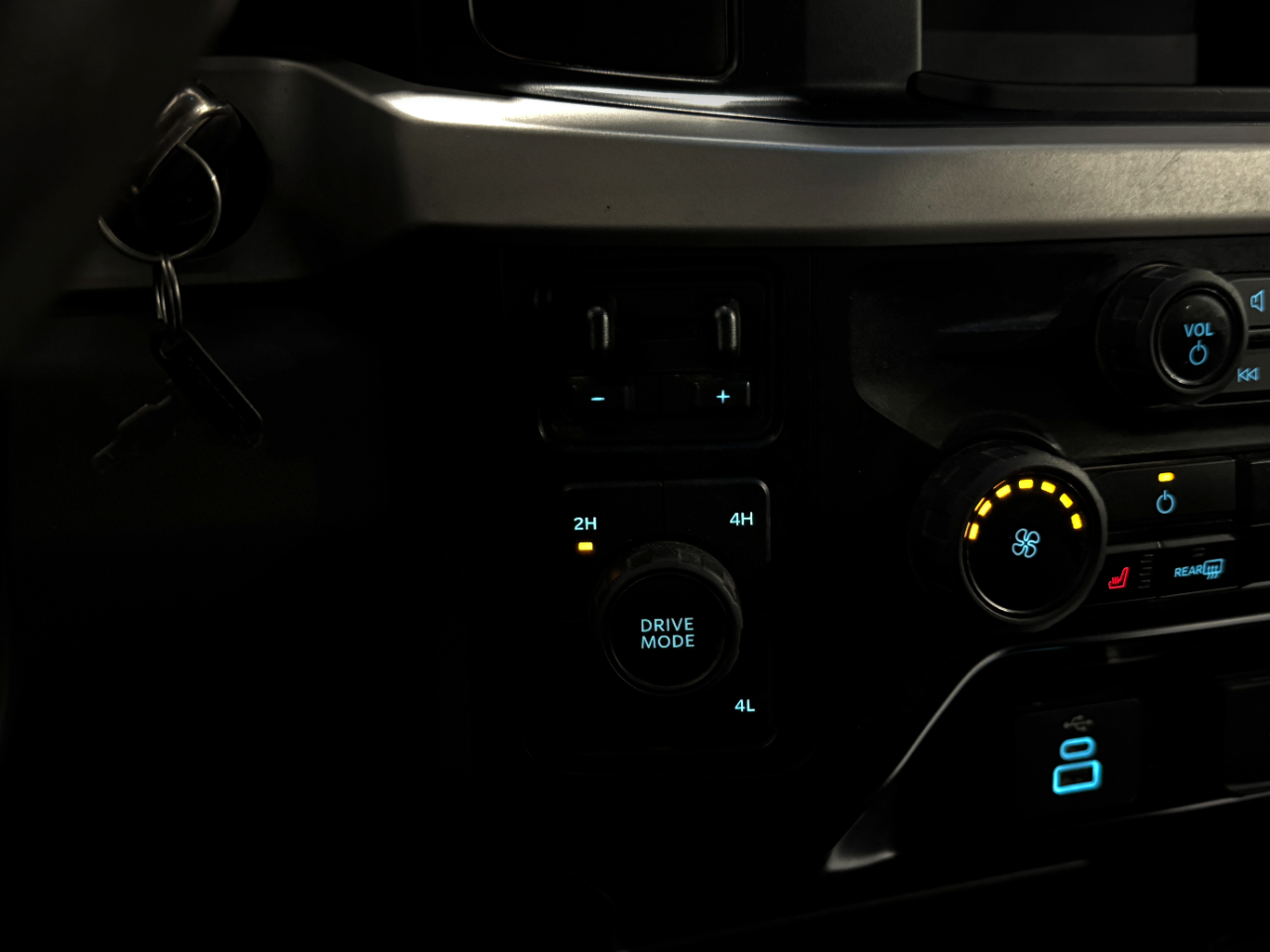 Ford Super Duty F-550 DRW  2024