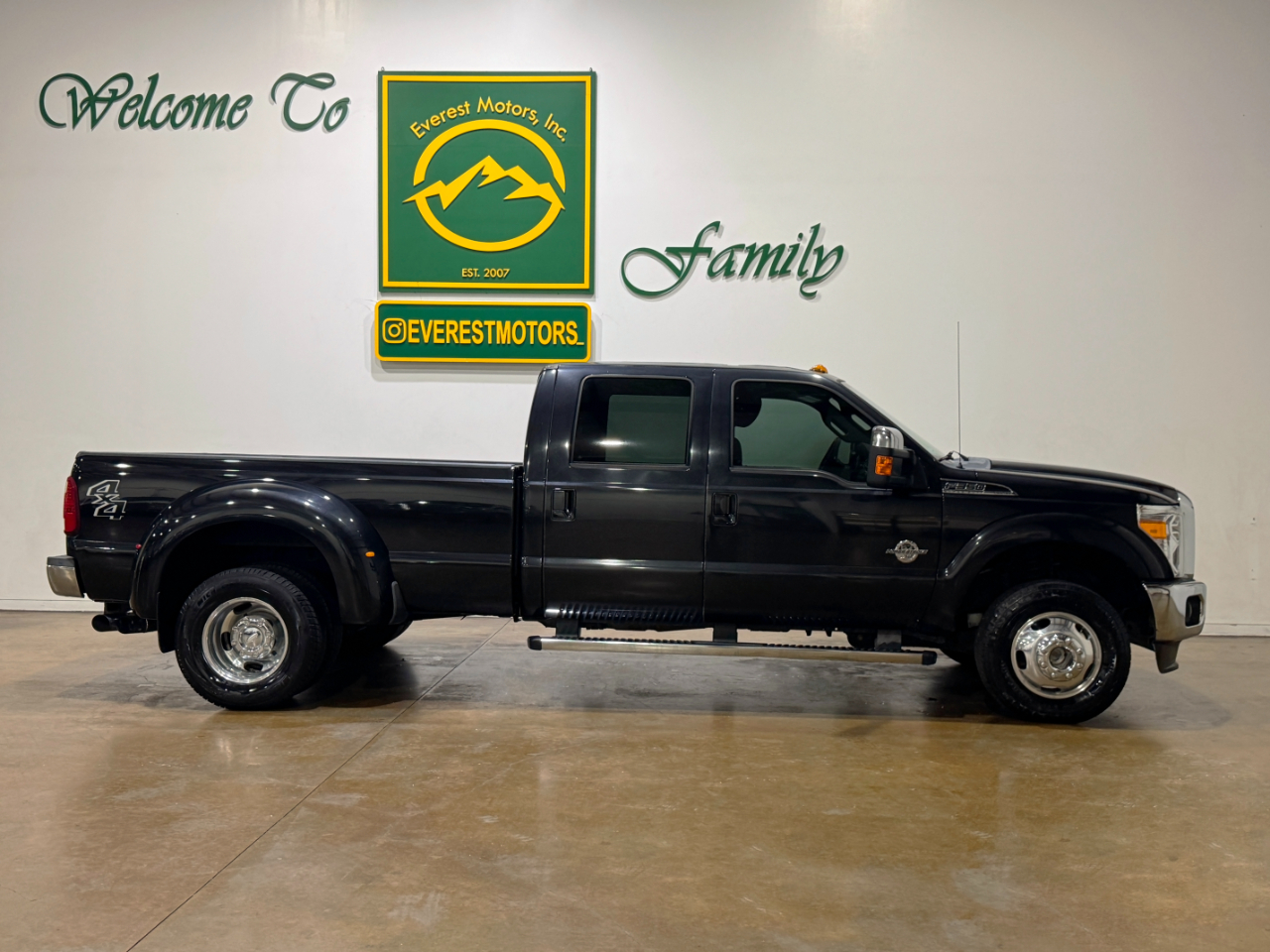 Ford Super Duty F-350 DRW  2011