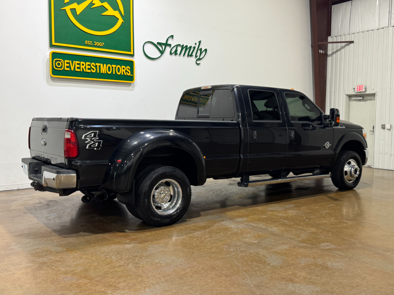 Ford Super Duty F-350 DRW  2011