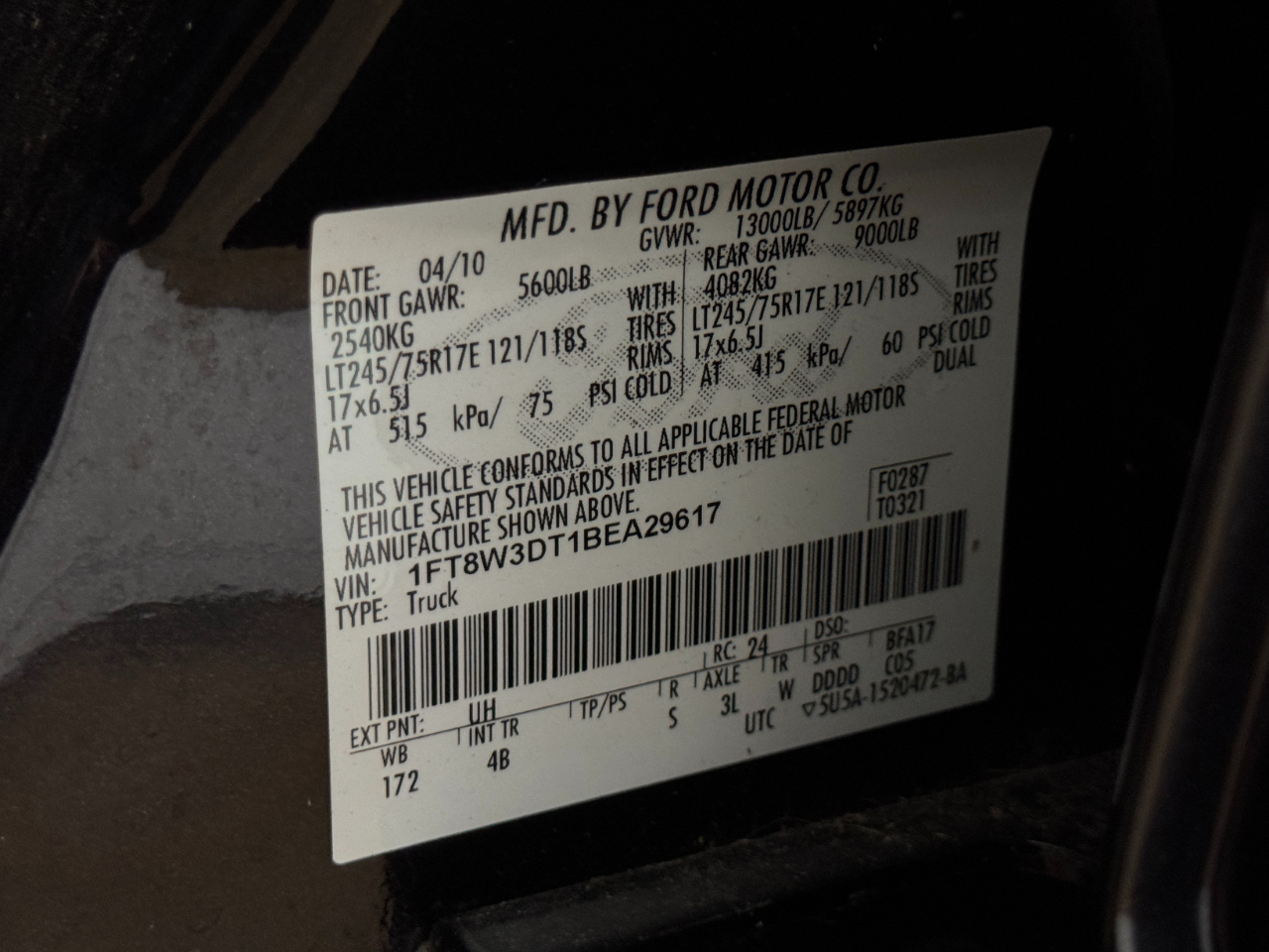 Ford Super Duty F-350 DRW  2011