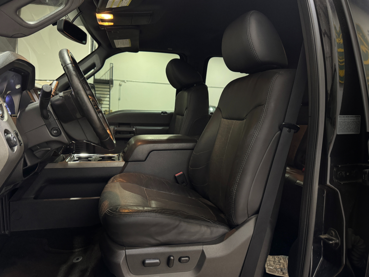 Ford Super Duty F-350 DRW  2011