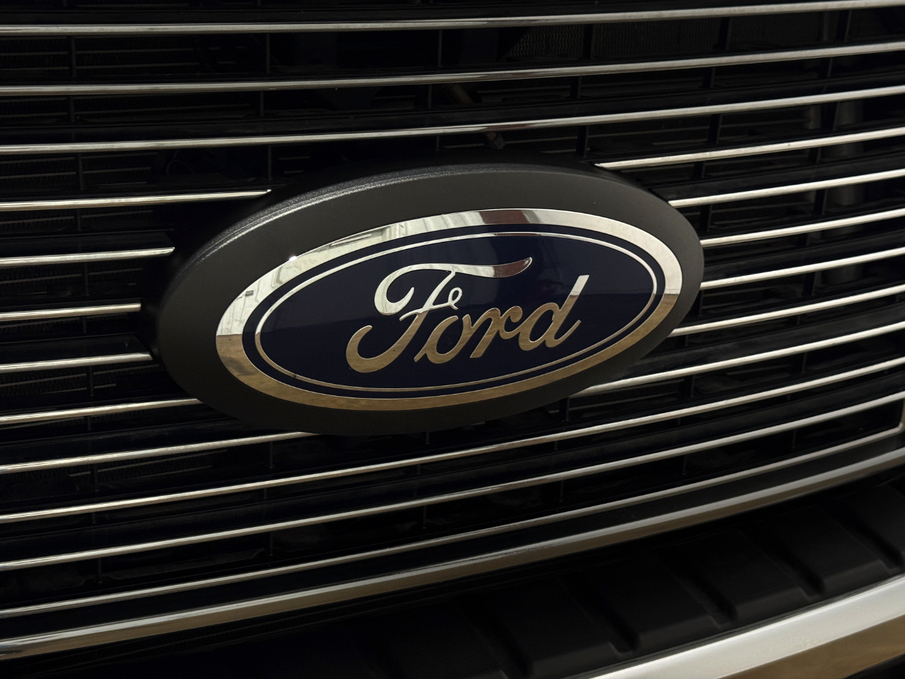 Ford Super Duty F-350 DRW  2022