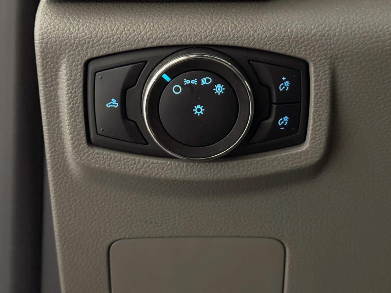 Ford Super Duty F-350 DRW  2022