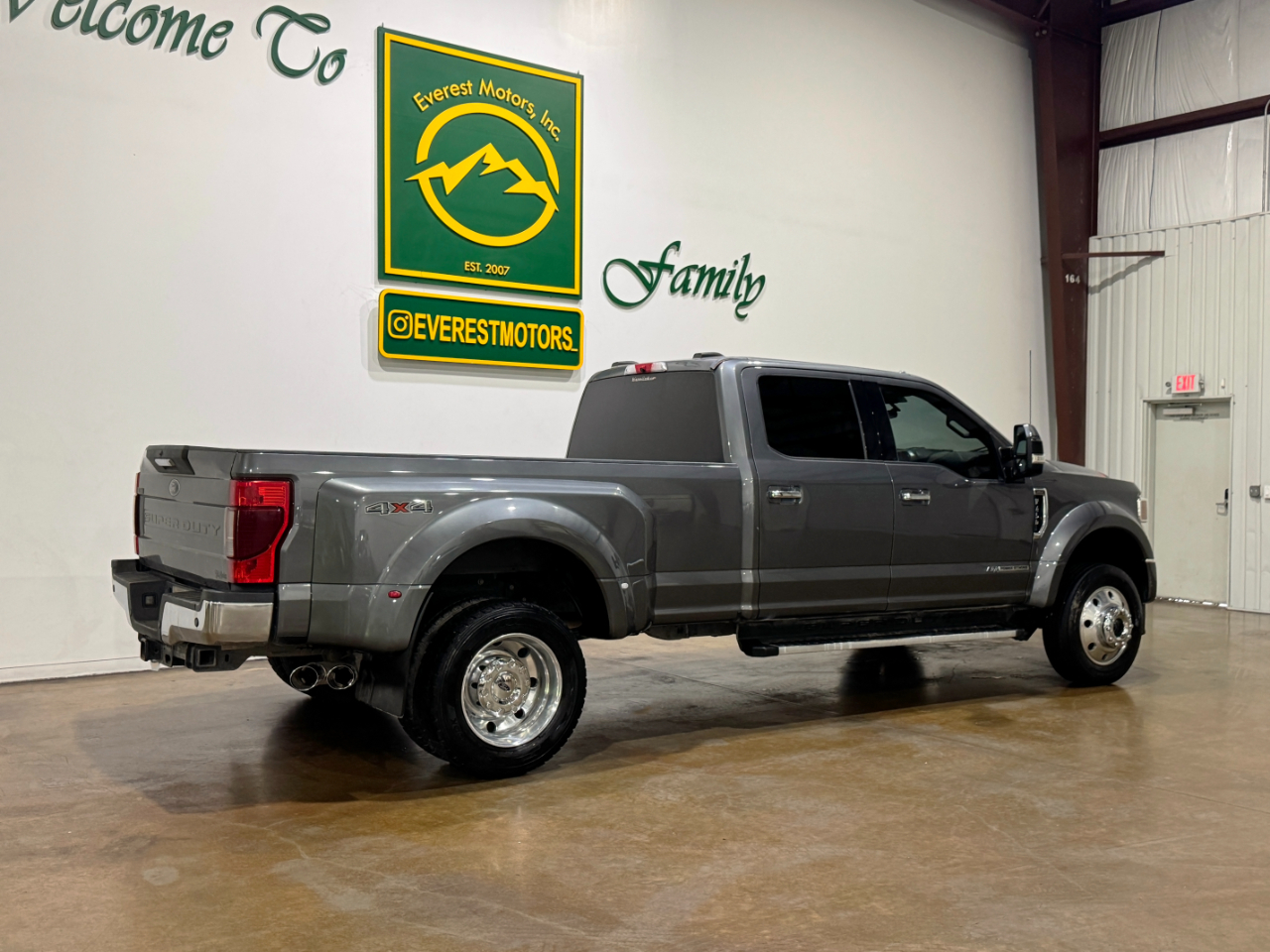 Ford Super Duty F-450 DRW  2022