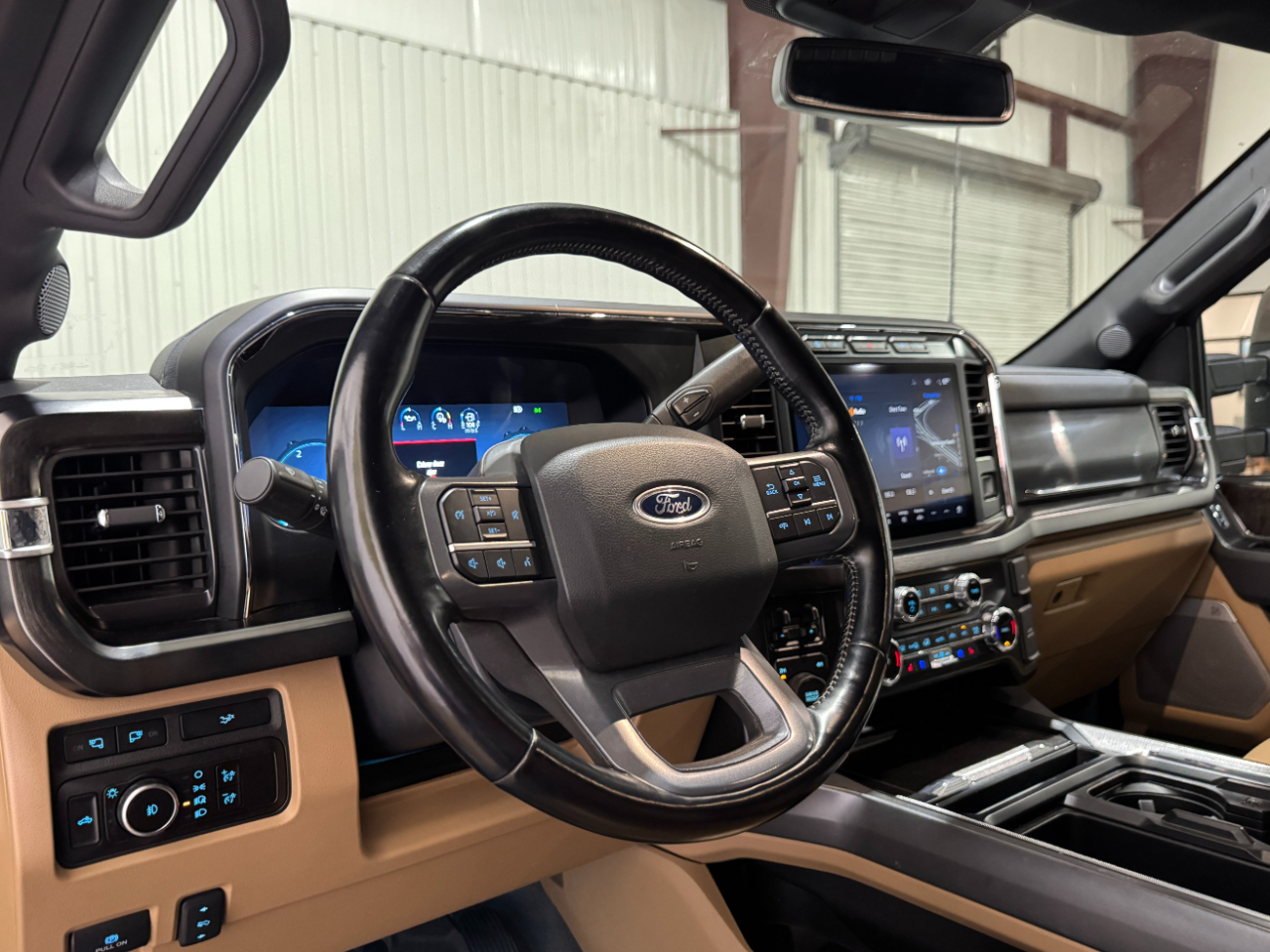 Ford Super Duty F-350 DRW  2023