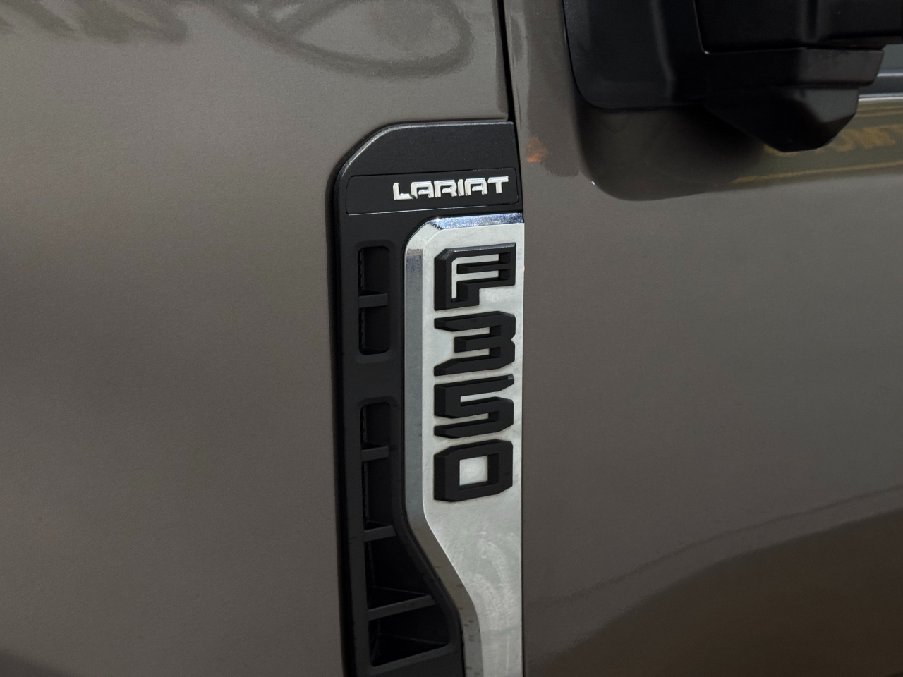 Ford Super Duty F-350 DRW  2023