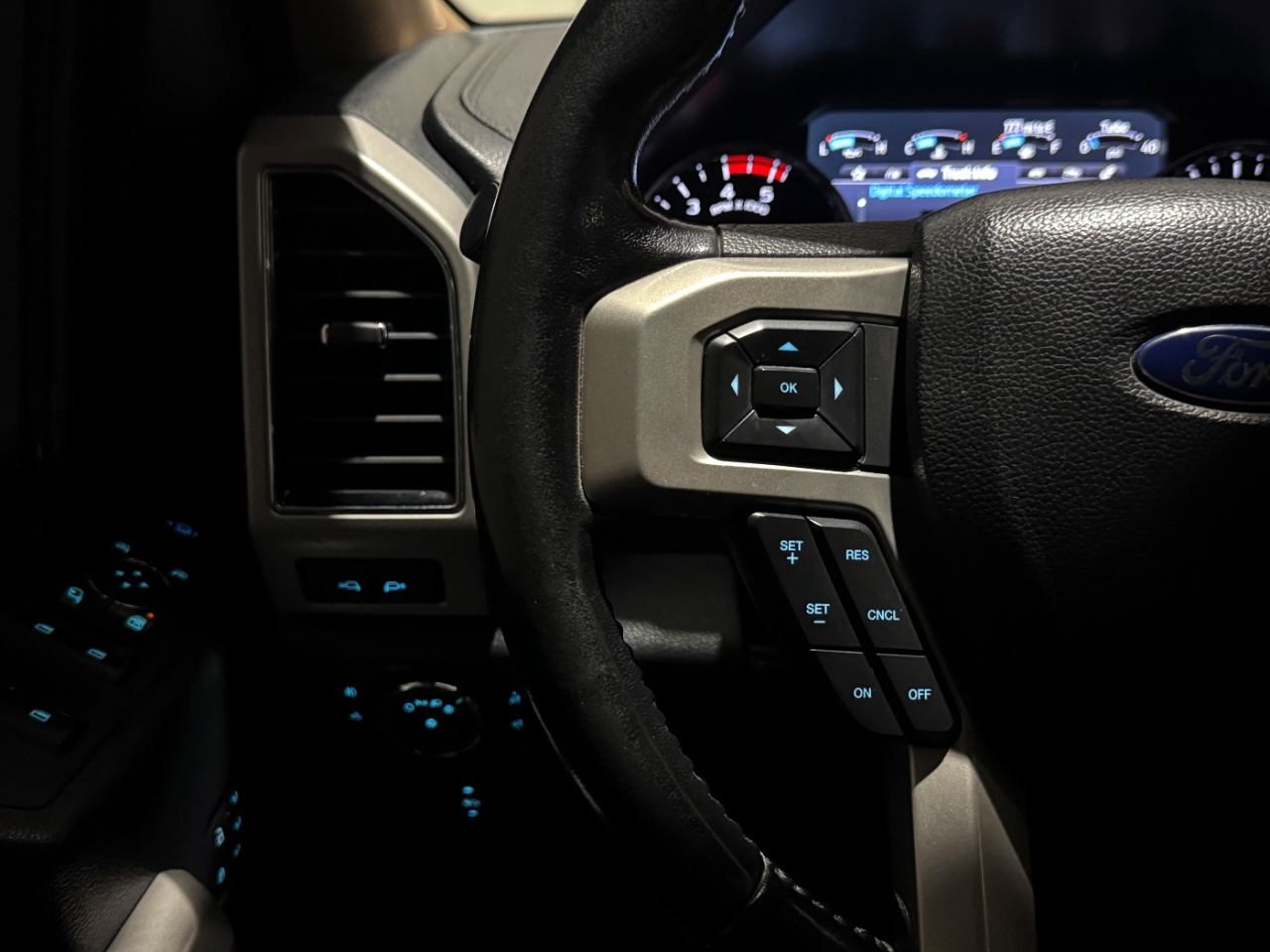 Ford Super Duty F-250 SRW  2022